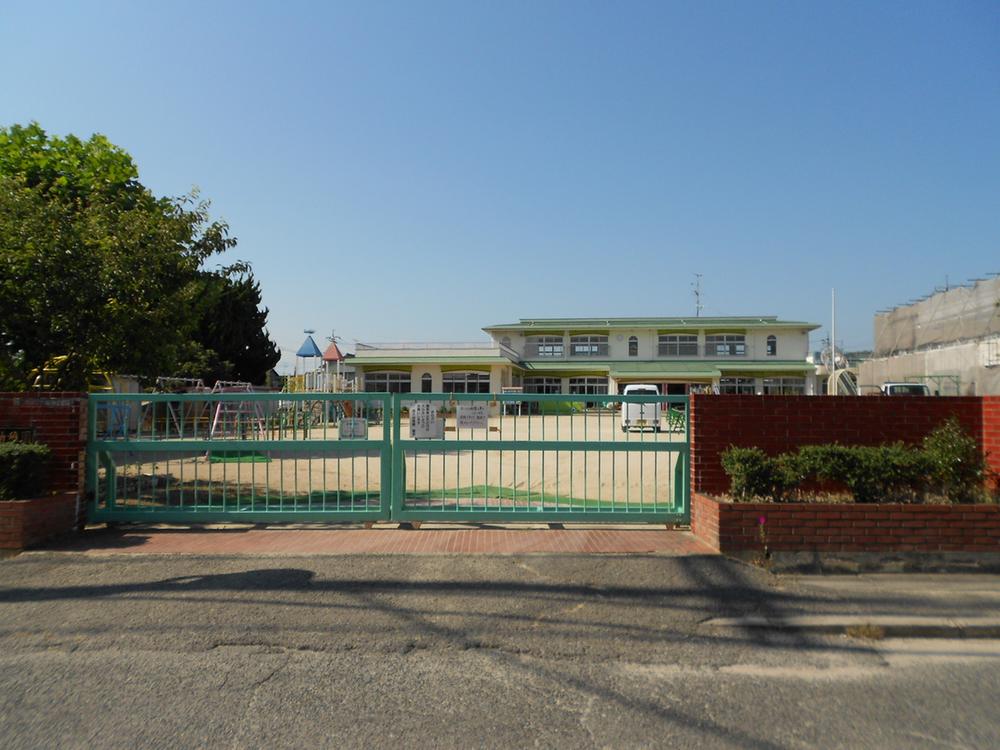 kindergarten ・ Nursery. Convenient to day care in the 8-minute walk Oku until kindergarten to 460m kindergarten!