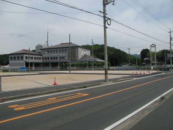 Other local. Close to Soja center, Remain many green, It is a livable city.