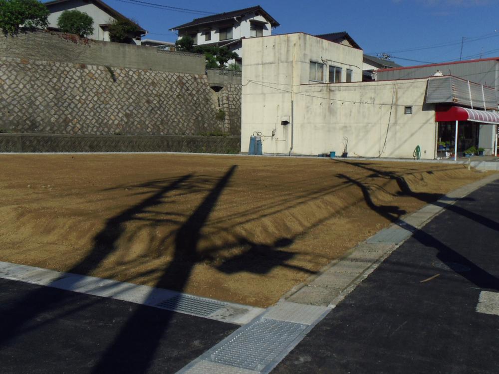 Local land photo. (4) (6) No. land