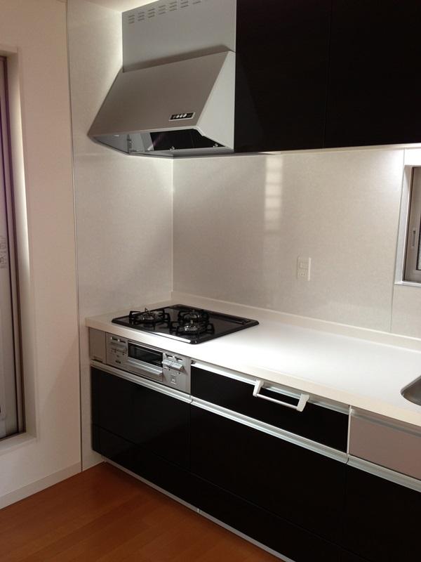 Same specifications photo (kitchen). Stylish kitchen