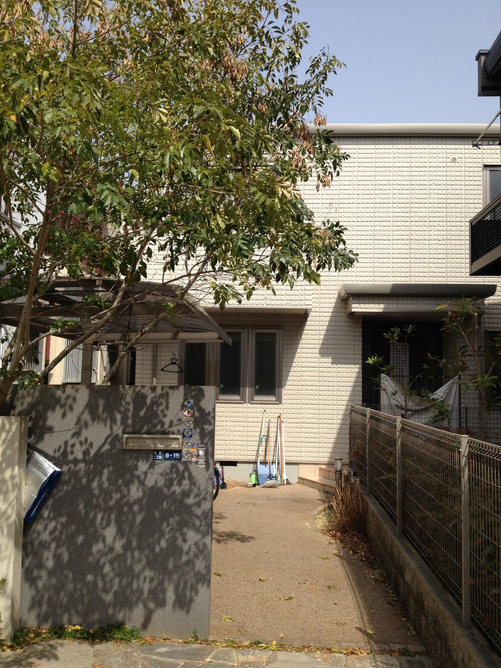 Local appearance photo