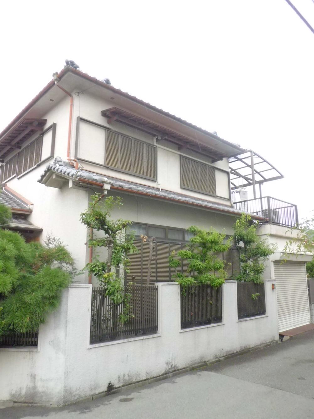 Local appearance photo