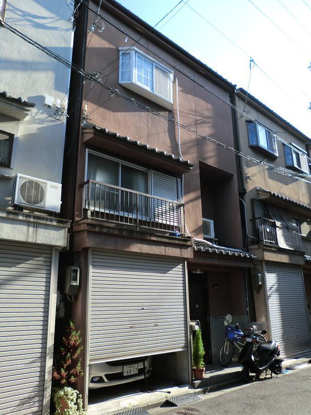 Local appearance photo. Local (August 2012) shooting