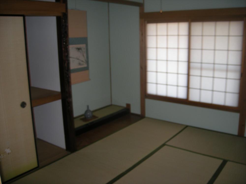 Non-living room. Indoor (11 May 2013) Shooting