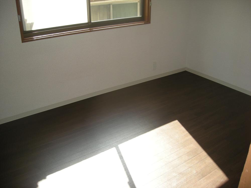 Non-living room. Indoor (11 May 2013) Shooting