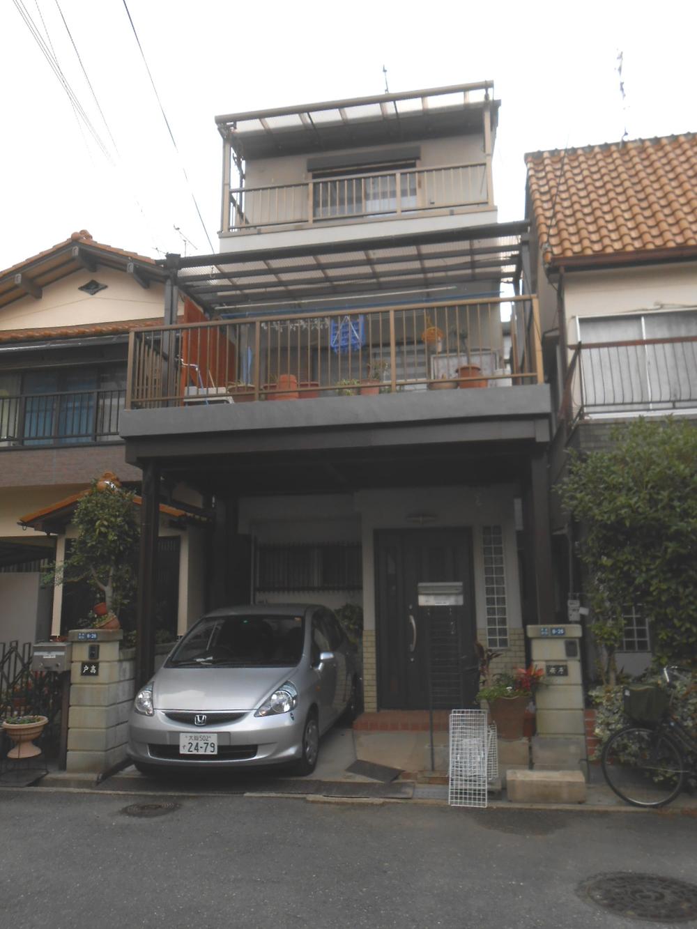 Local appearance photo