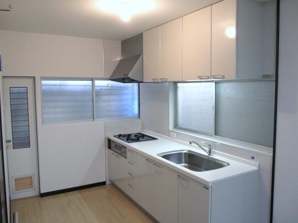 Kitchen. Room (May 2013) Shooting