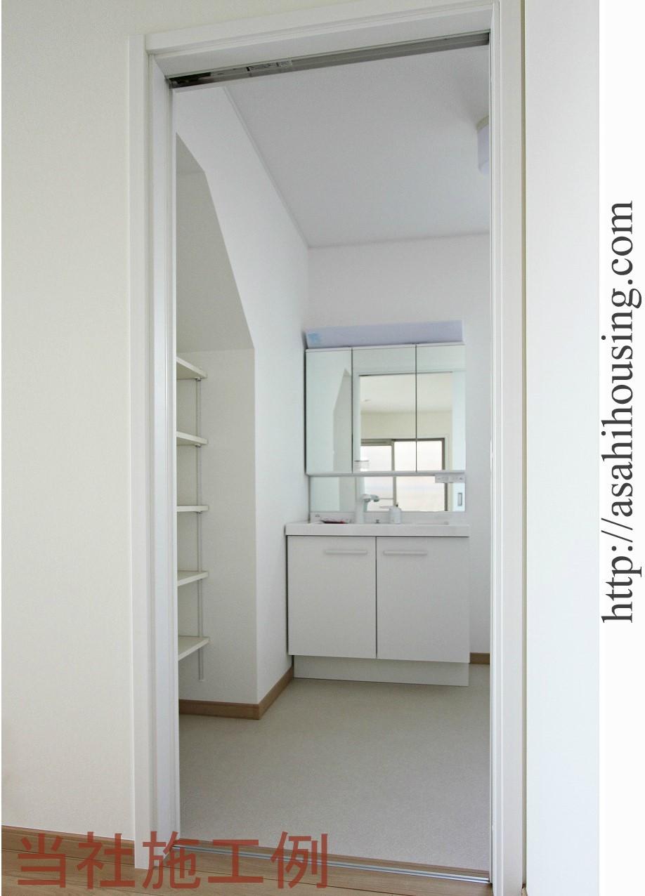 Wash basin, toilet. Stage II A No. land same specifications