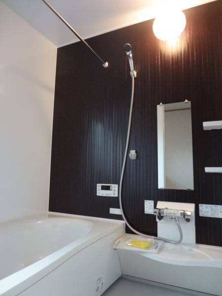 Bathroom. Bathroom to heal and relax the fatigue of the day. Mind and body refreshed in the tub relaxing stretched out body