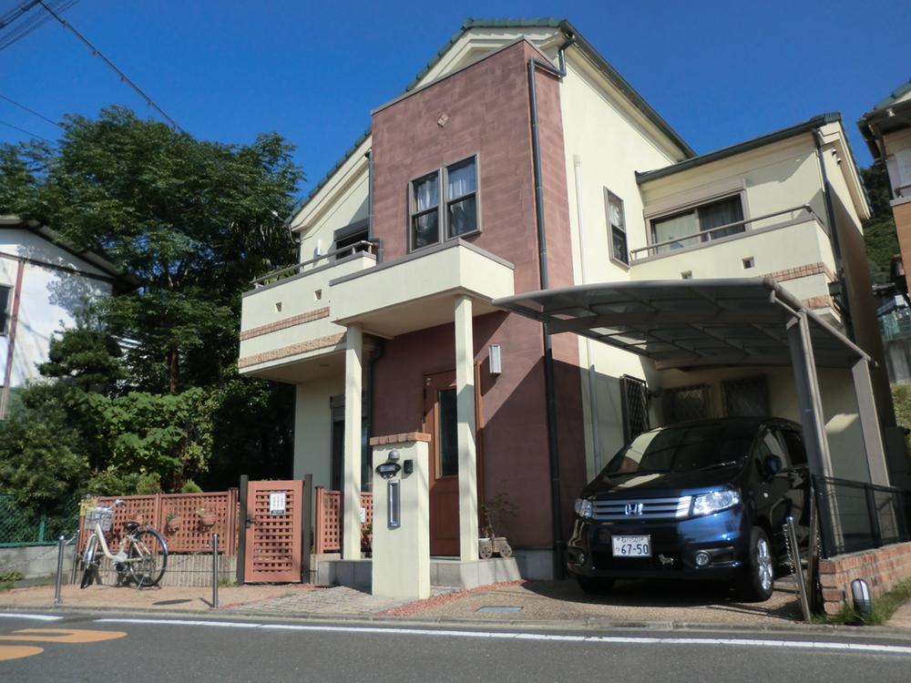 Local appearance photo. Local (10 May 2011) Shooting