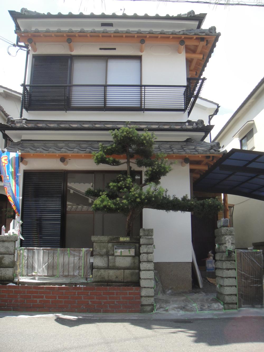 Local appearance photo