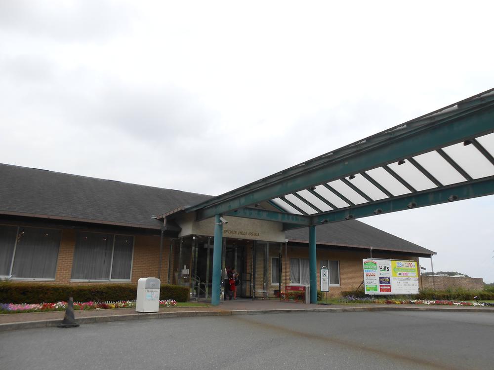 Other Environmental Photo. Hanna 1000m to Golf Country