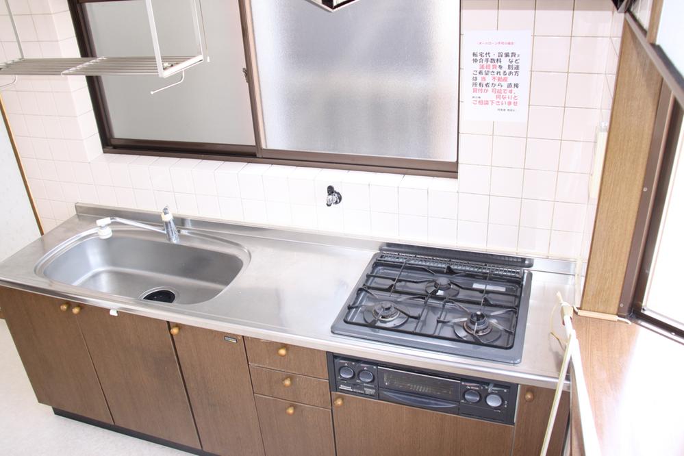 Kitchen. Indoor (September 2013) Shooting