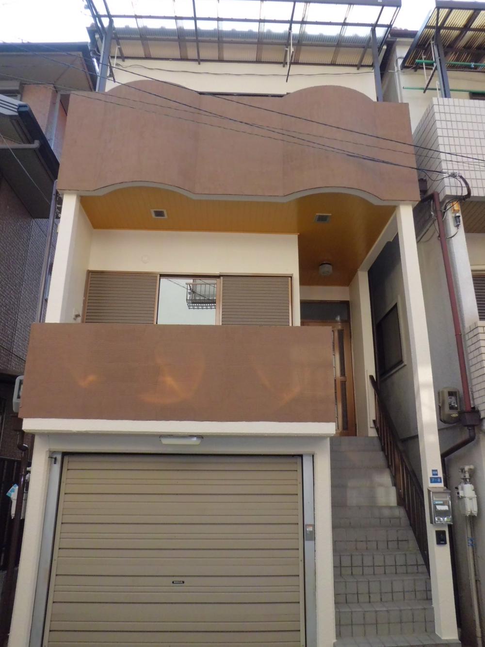 Local appearance photo