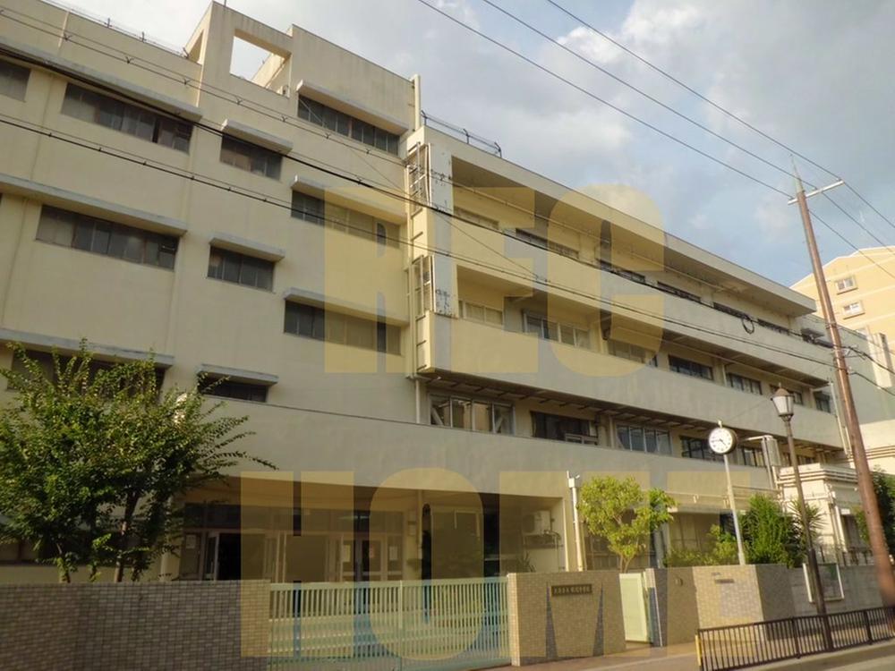 Junior high school. 1385m to Daito Municipal Suminodo junior high school