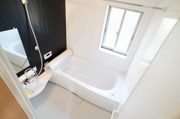 Bathroom. There window to 1 pyeong type of bathroom (bathroom. )