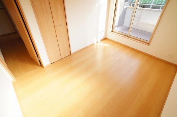 Non-living room. Western-style + balcony