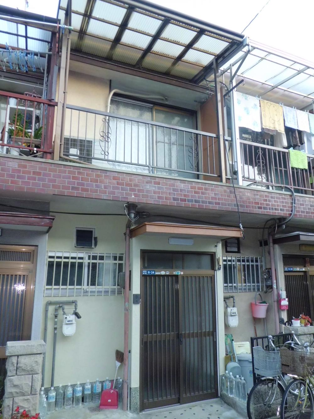 Local appearance photo