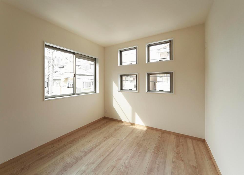 Other introspection. Photographed by local model house