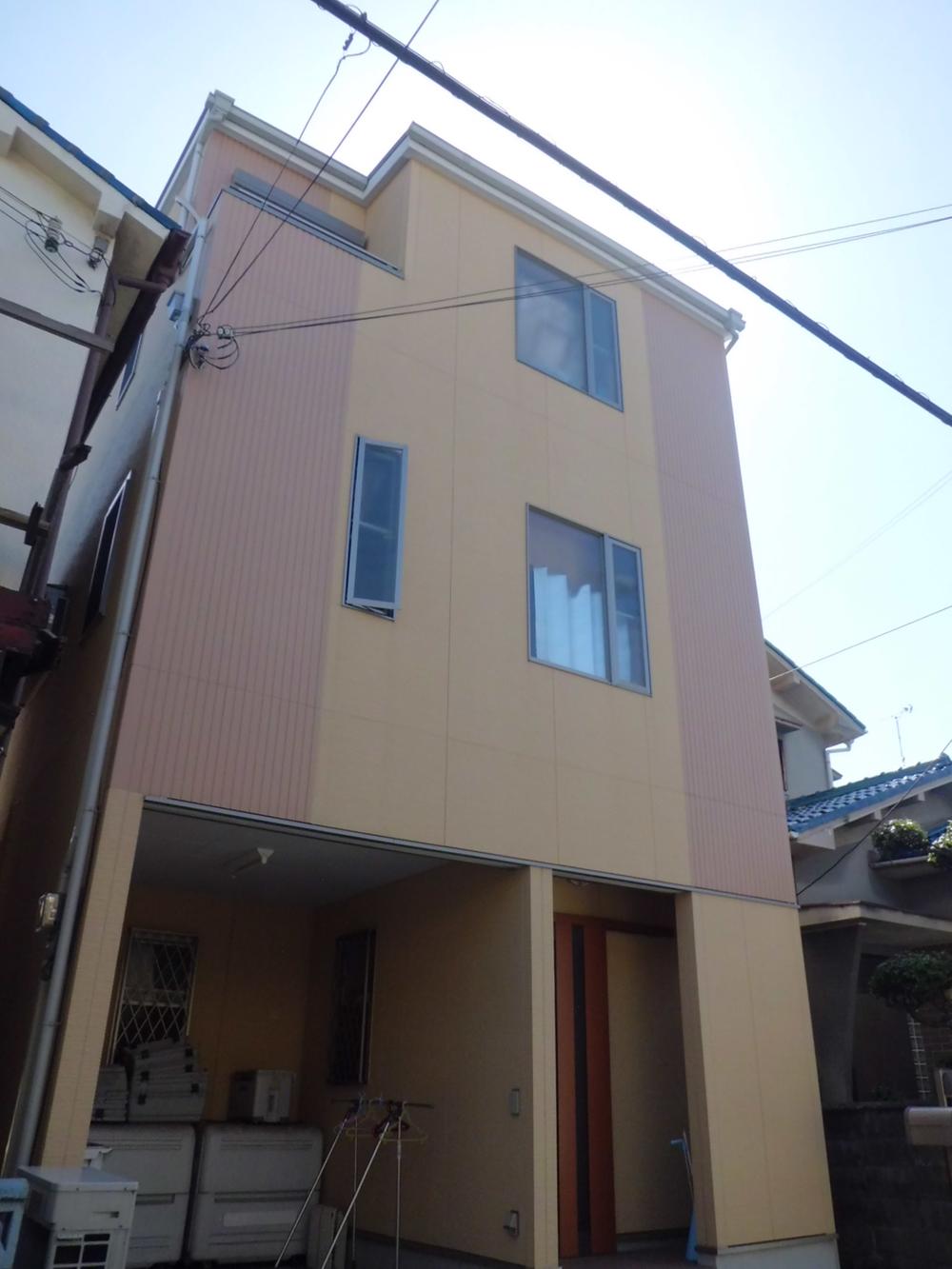 Local appearance photo