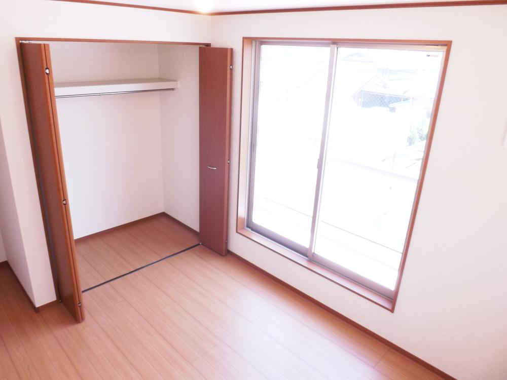 Same specifications photos (Other introspection). Same specifications photos (Western-style)