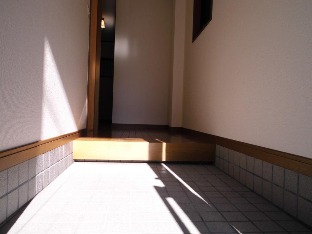 Other. Enter the front door also day. 