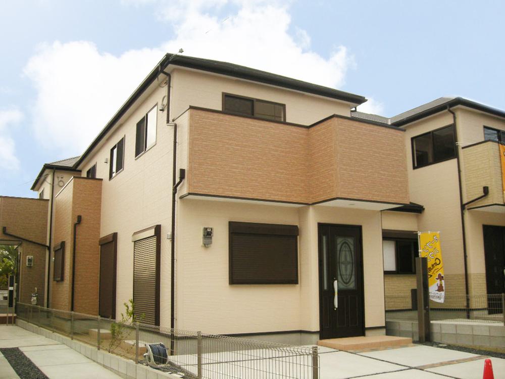 Rendering (appearance). Same specifications photos (appearance)