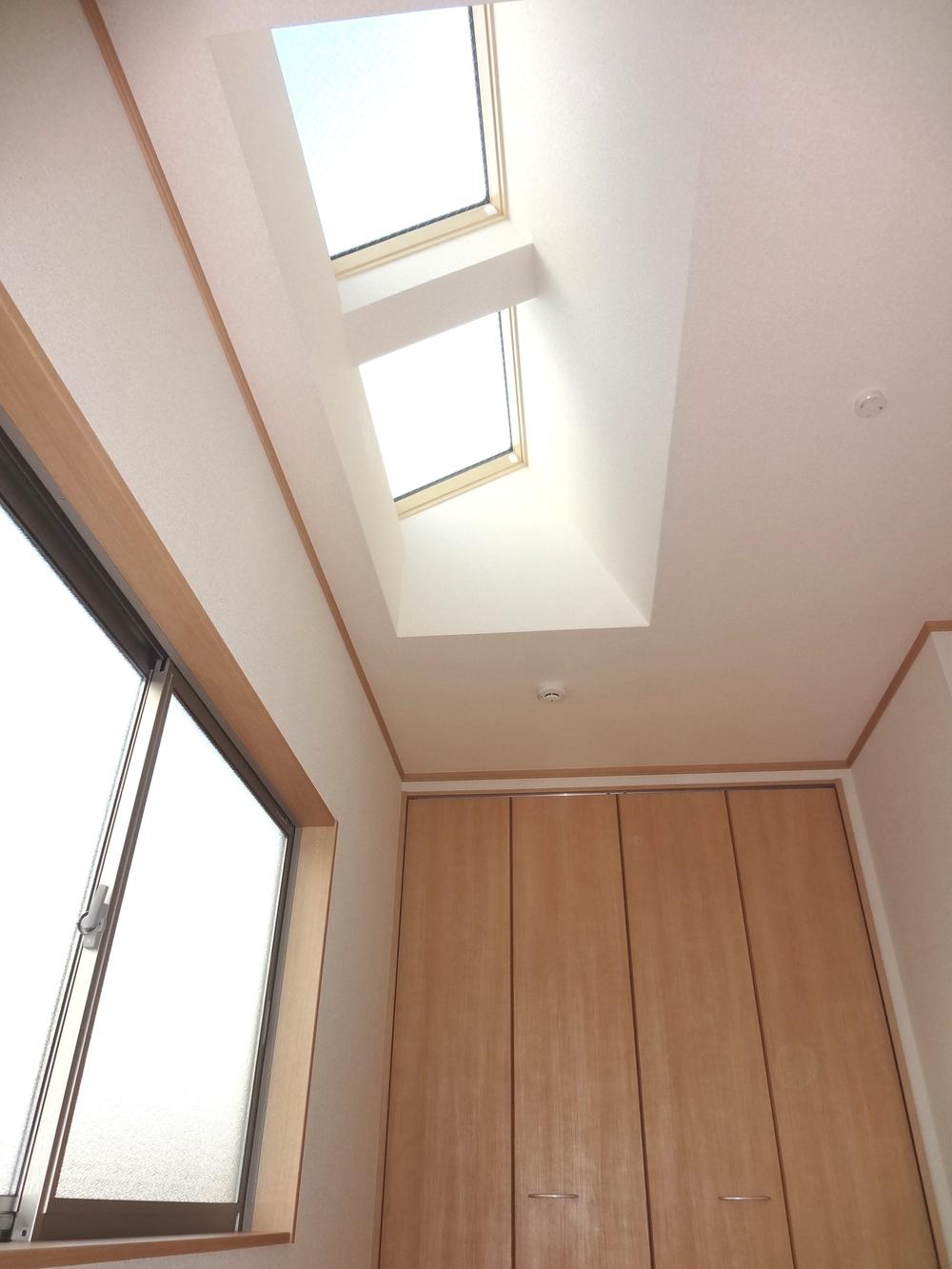 Other introspection. Indoor (12 May 2013) Shooting ・ Bright house in all rooms dihedral daylight comes also No. 1 destination ◎ lighting window