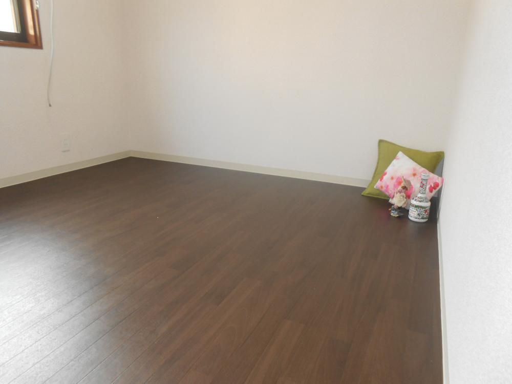 Other introspection. The third floor of the Western-style