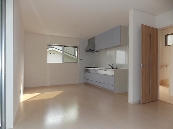 Same specifications photos (living). House flowing time of Attaai family