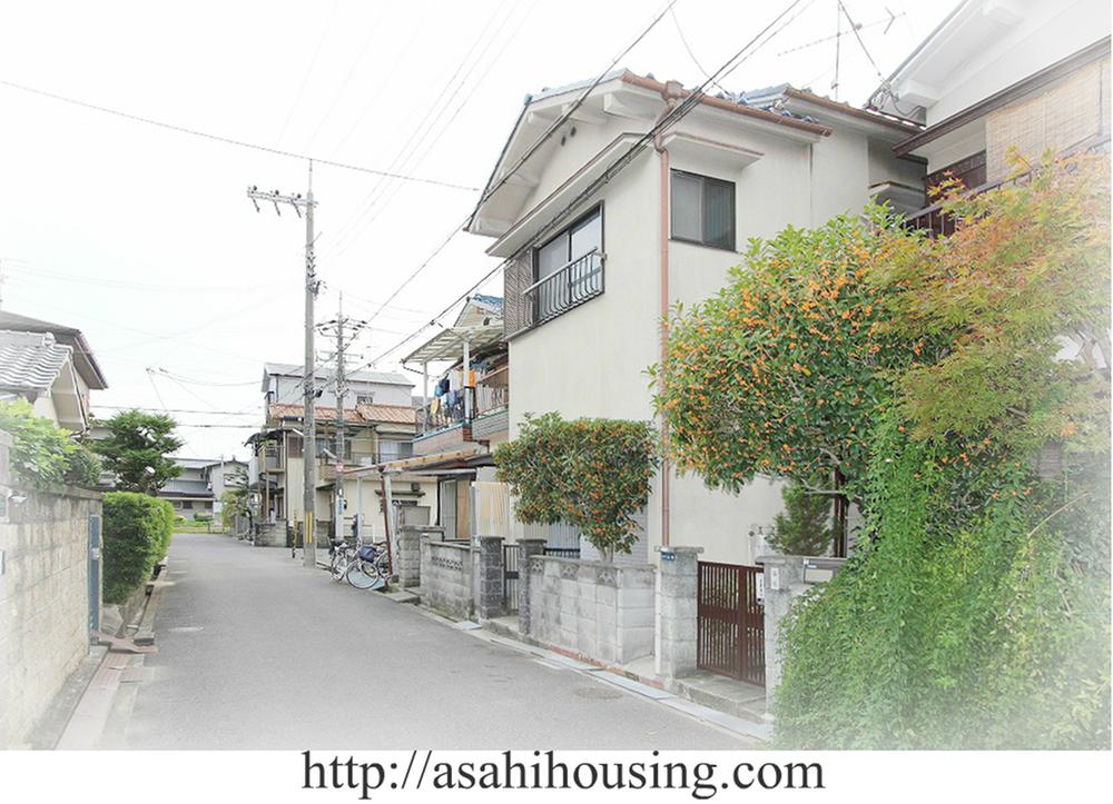 Local photos, including front road. Local (11 May 2013) Shooting