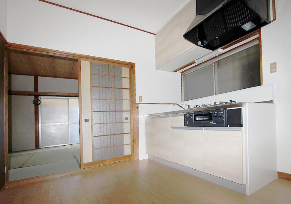 Kitchen. Indoor (11 May 2013) Shooting