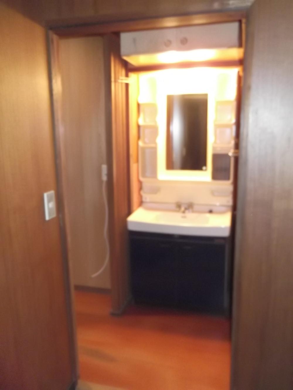 Wash basin, toilet. It is also beautiful washstand