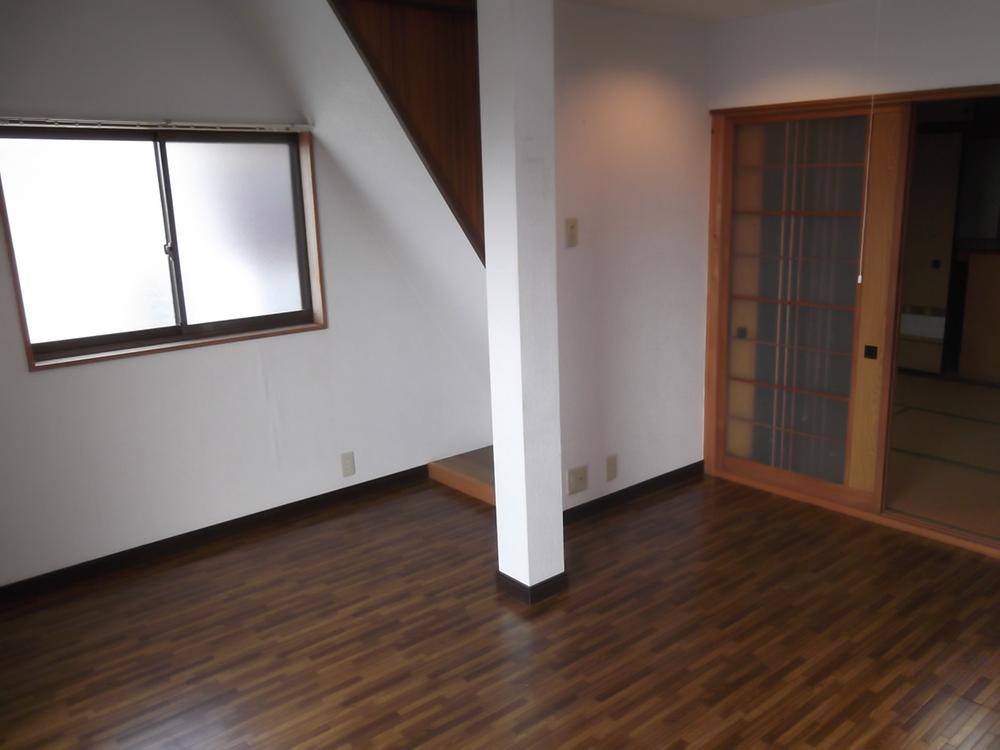 Living. It is fashionable rooms