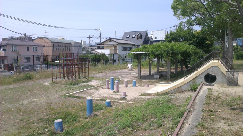 park. The back side of the 30m subdivision until Iimori park will be in the park because it is the view from the room Mount Ikoma is beautiful