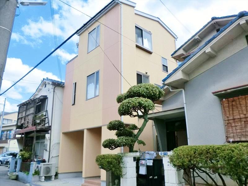 Local appearance photo