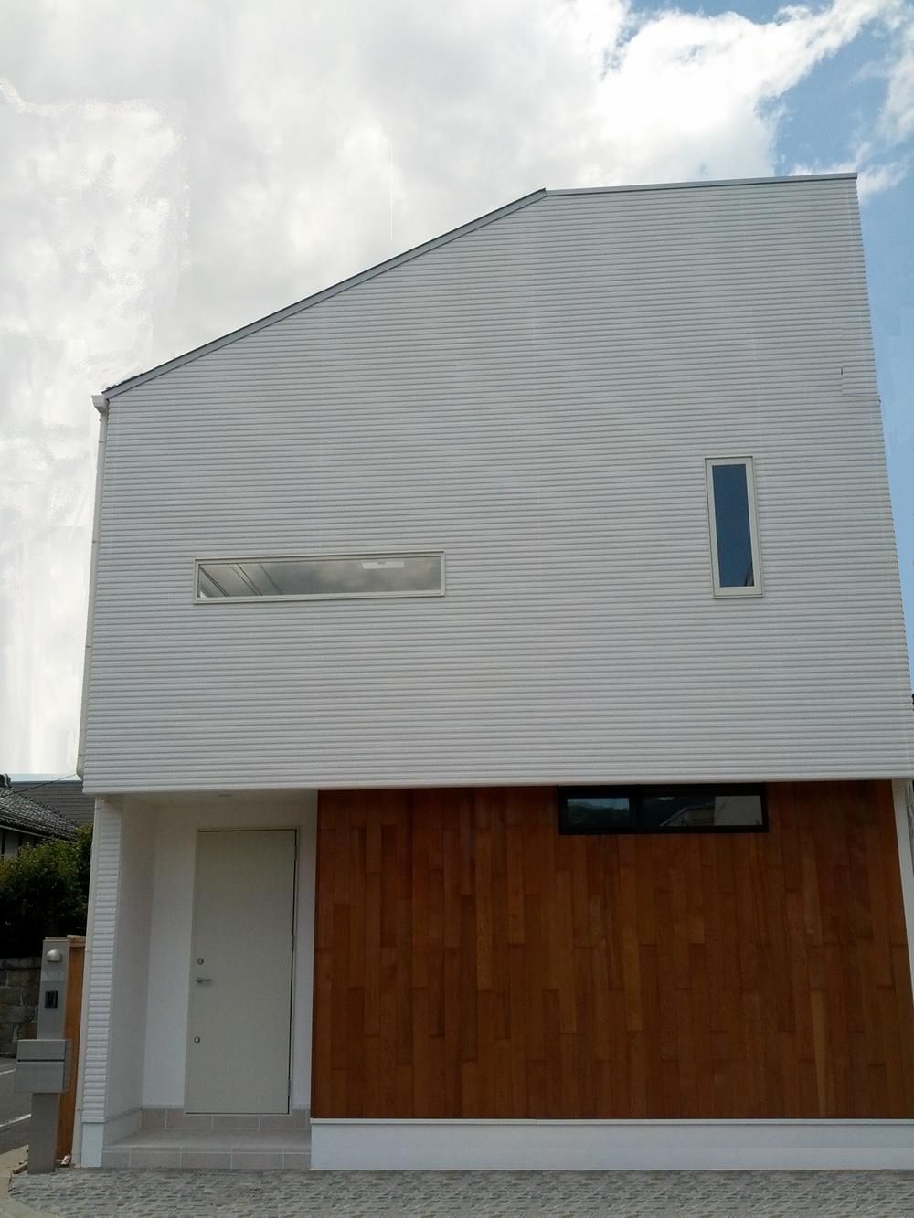 Local appearance photo