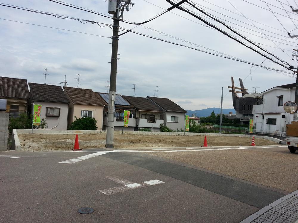 Local photos, including front road. Local (July 2013) Shooting