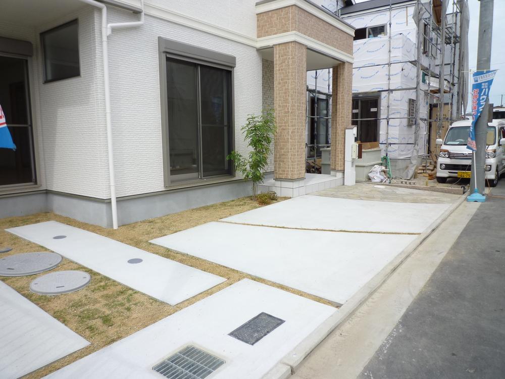 Parking lot. Easy two You can park (No. 1 point)