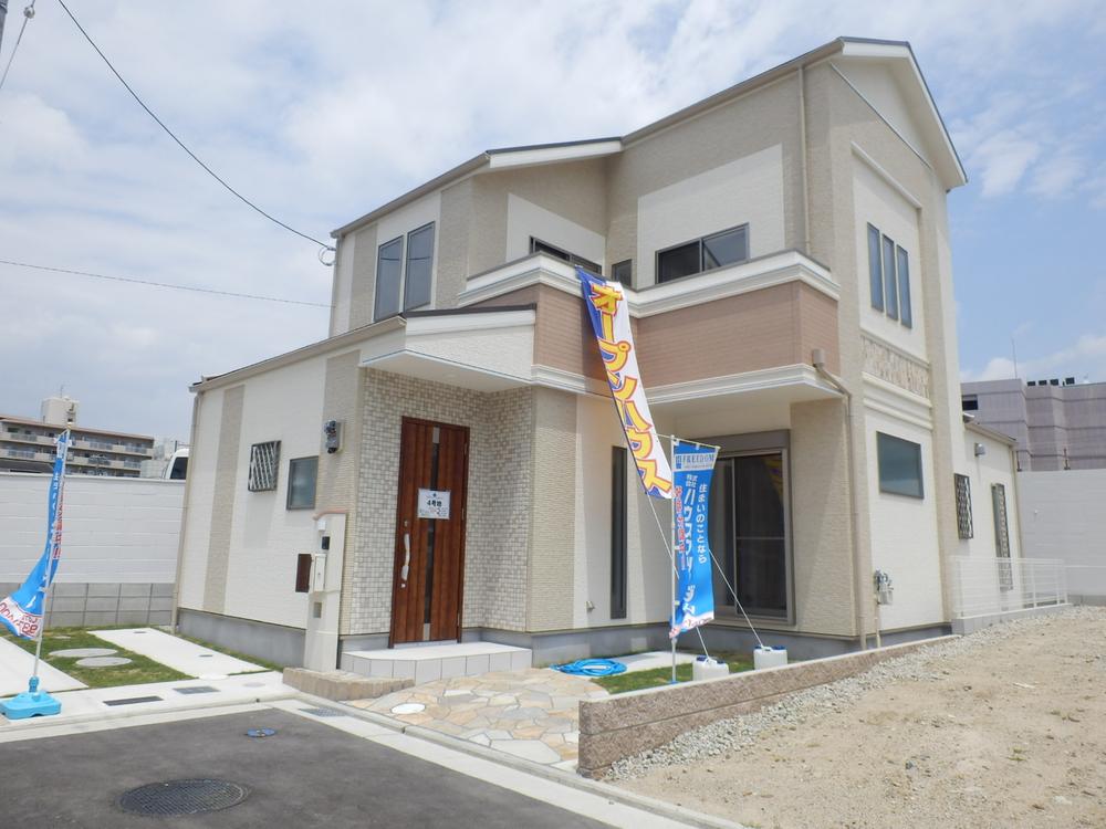 Local appearance photo. 4 is No. land model house