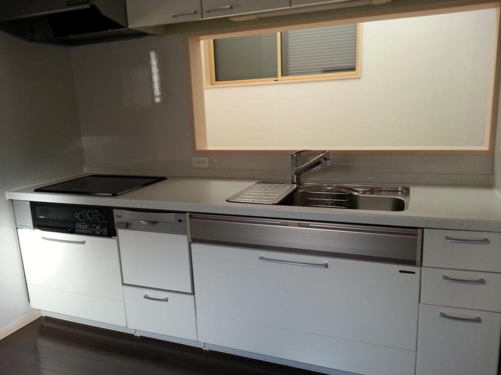 Kitchen. Indoor (September 2013) Shooting