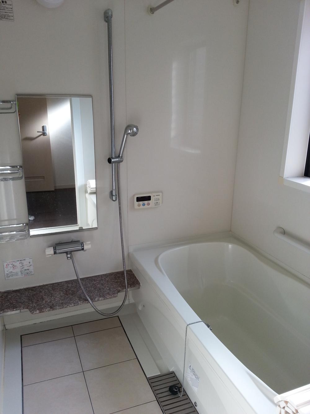 Bathroom. Local (September 2013) Shooting