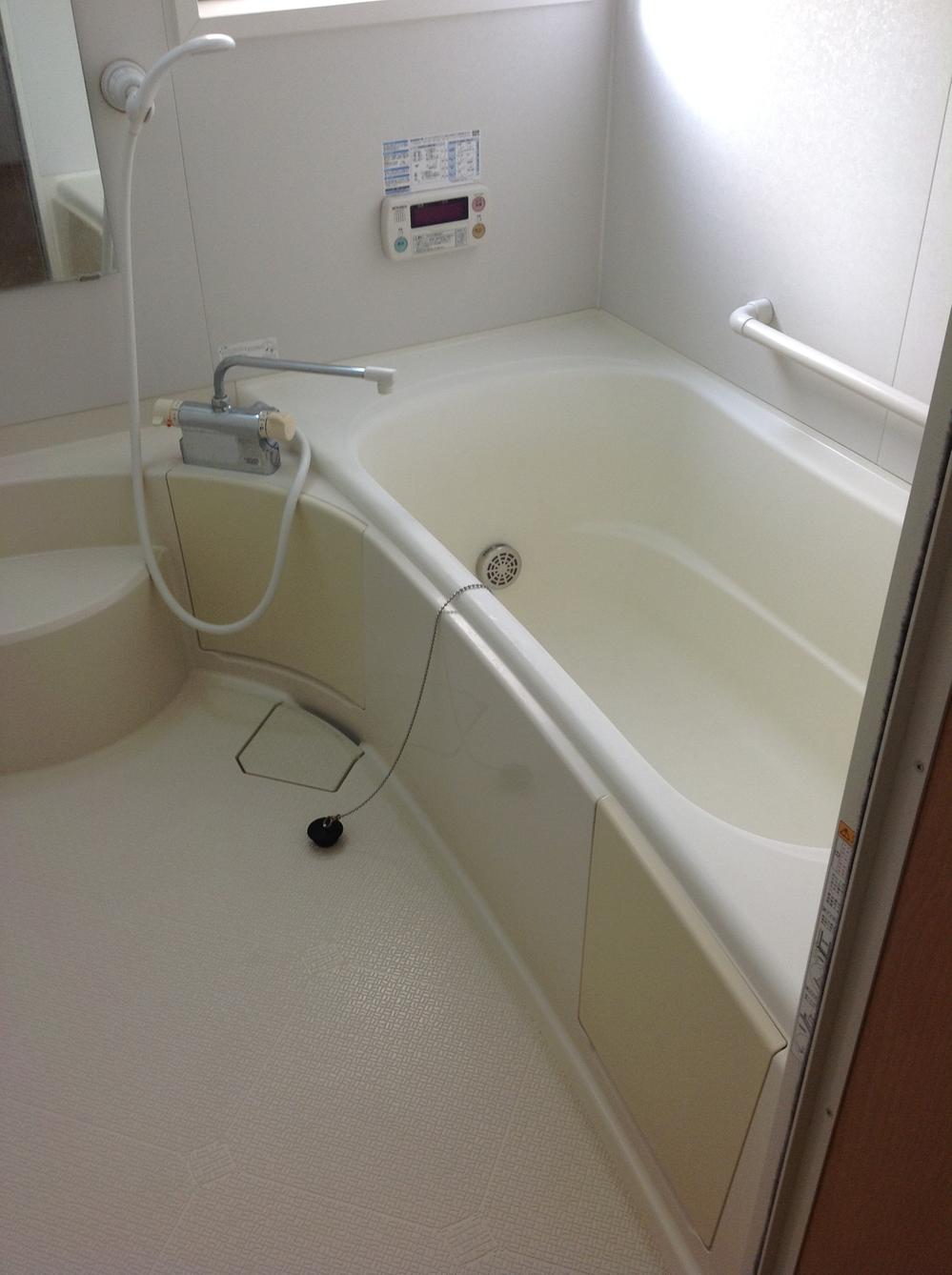 Bathroom. Indoor (10 May 2013) Shooting