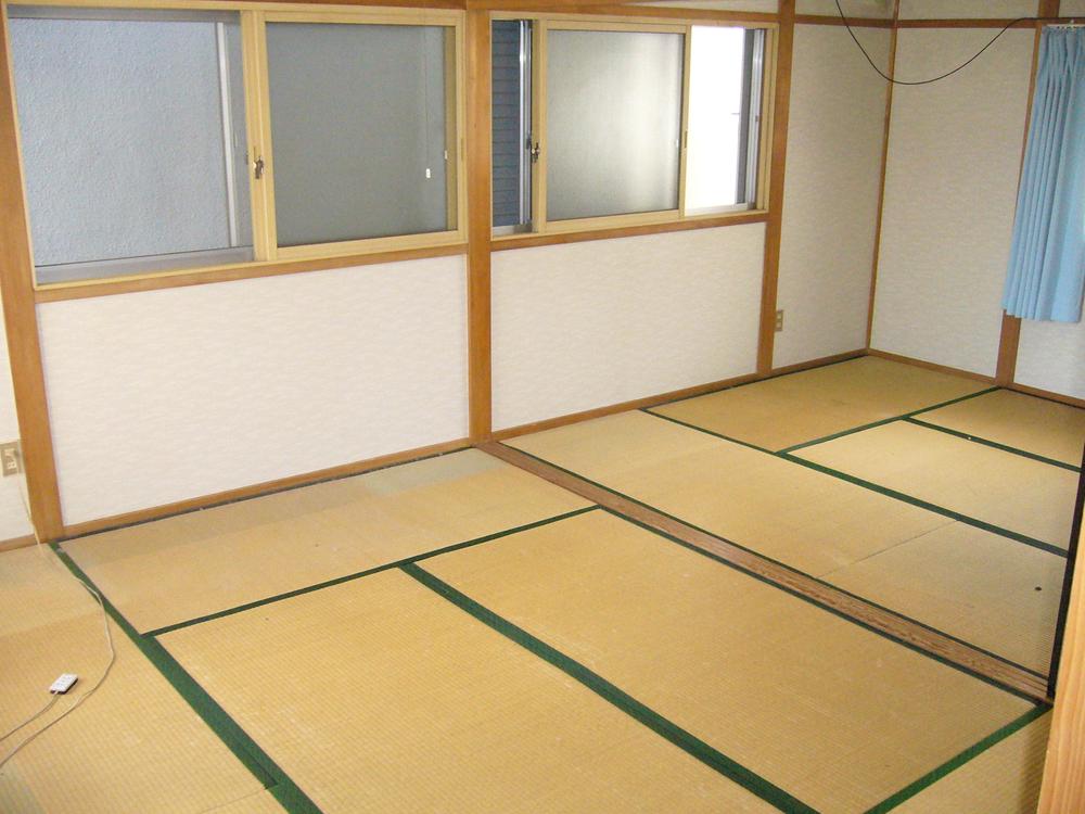 Non-living room. Indoor (10 May 2013) Shooting