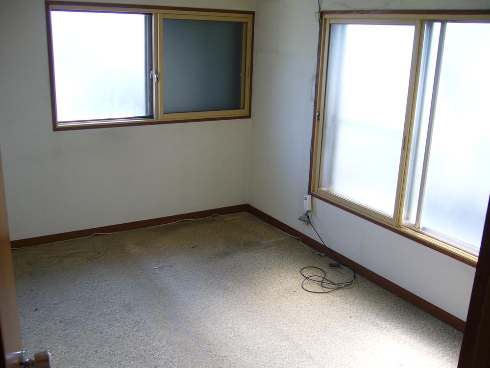 Non-living room. Indoor (10 May 2013) Shooting