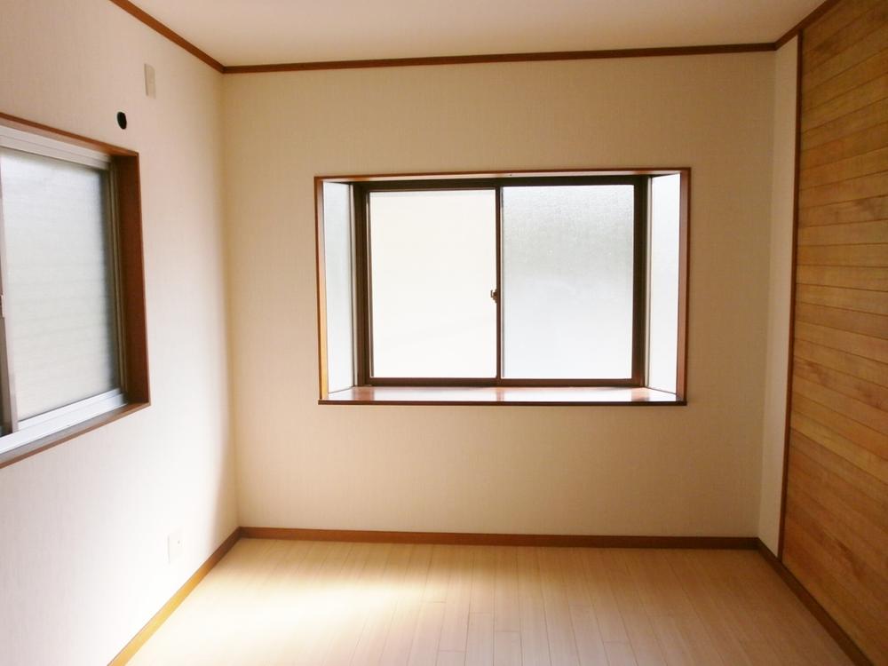 Other introspection. Western-style sunny