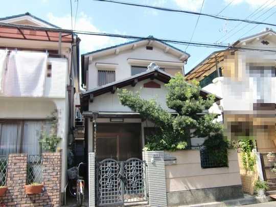 Local appearance photo. The building is the appearance.