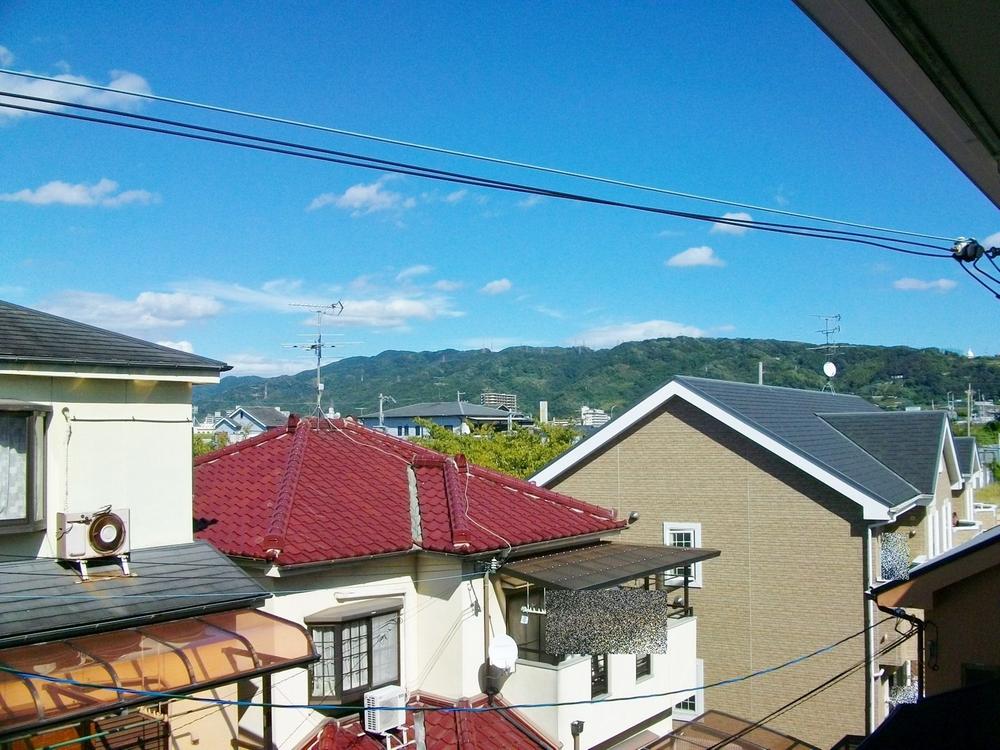 View photos from the dwelling unit. View is good!