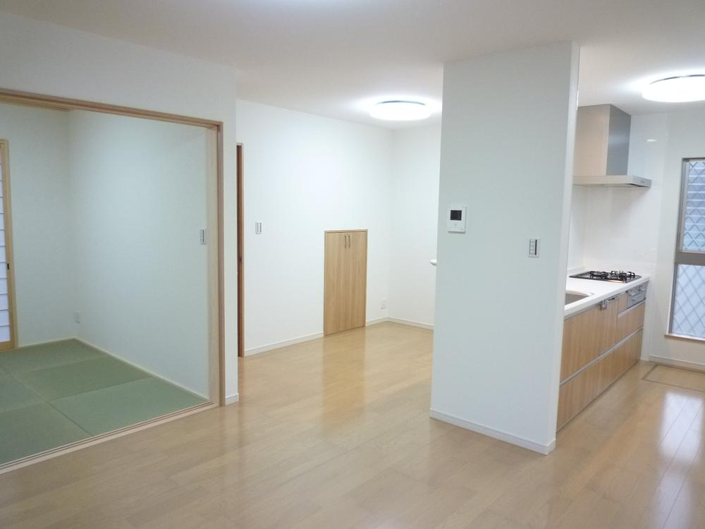 Living. LDK15.5 + Japanese-style room 4.5