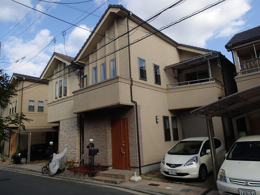 Local appearance photo. Local (12 May 2013) Shooting